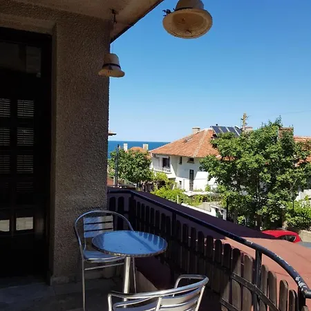 Slantse Pensionat 3*