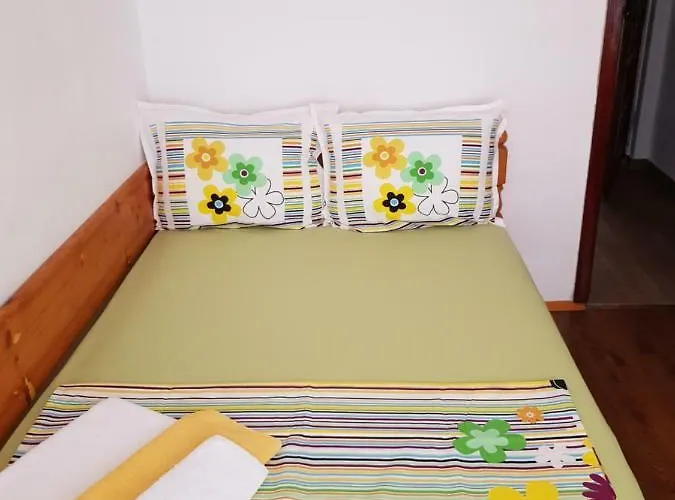 Slantse Vendégház 3*